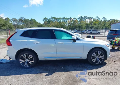 2022 Volvo Xc60 B5 Inscription z USA, uszkodzony, nr VIN YV4L12DL6N1909658